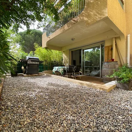 Le Cap Taillat לה לבאנדו